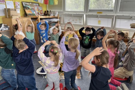 Enviromentální pořad 1.A – VČELY